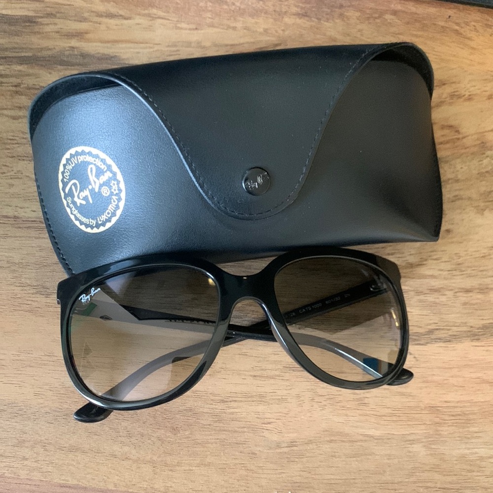 Ray-Ban Retro Cat Eye Sunglasses